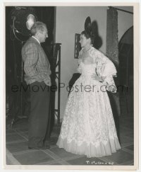 2h933 TYCOON candid 8.25x10 still 1947 Laraine Day talks & director Wallace on set by Rod Tolmie!
