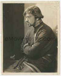 2h951 WALLACE BEERY 8x10 still 1920s cool brooding portrait at Universal by Freulich!