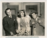 2h422 HOLD THAT GHOST candid 8x10 still 1941 Abbott & Costello serenade Joan Davis w/kitchen utensils