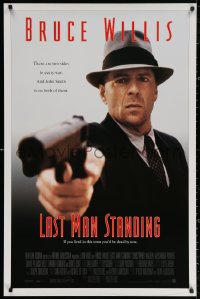 2r522 LAST MAN STANDING int'l 1sh 1996 great image of gangster Bruce Willis pointing gun!