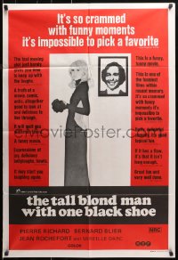 3a0435 TALL BLOND MAN WITH ONE BLACK SHOE Aust 1sh 1972 Le Grand Blond aven une Chassure Noire!