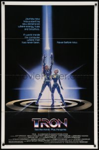 3a1163 TRON 1sh 1982 Walt Disney sci-fi, Jeff Bridges in a computer, special effects, rare style!