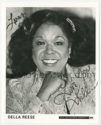 3f0566 DELLA REESE signed 8x10 publicity still 1980s smiling portrait later in her career!