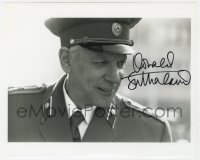 3f1014 DONALD SUTHERLAND signed 8x10 REPRO still 2000s c/u as Col. Mikhail Fetisov from Citizen X!