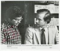 3f0657 LAWRENCE KASDAN signed 8x9.5 still 1981 candid with William Hurt on the set of Body Heat!