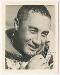 3f0908 GUS GRISSOM signed 4x5 photo 1960s great portrait of the Mercury Seven NASA astronaut!