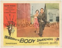 3f0090 INVASION OF THE BODY SNATCHERS signed LC 1956 by Kevin McCarthy, in alley with Dana Wynter!