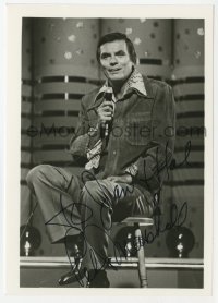 3f0939 PETER MARSHALL signed 5x7 photo 1970s the Hollywood Squares TV game show host with microphone!