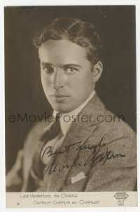 3f0451 CHARLIE CHAPLIN signed French postcard 1920s head & shoulders portrait of the comedy legend!