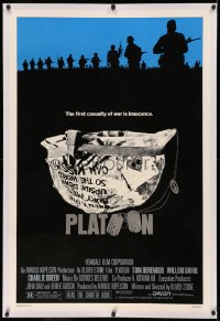 3j0390 PLATOON linen 1sh 1986 Oliver Stone, Vietnam classic, the first casualty of war is Innocence!