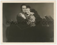 3r0384 MARK OF THE VAMPIRE 8x10.25 still 1935 great c/u of Bela Lugosi scaring Elizabeth Allan!