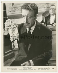 3r0465 PINK PANTHER 8x10 still 1964 Peter Sellers as Inspector Clouseau holding stolen necklace!