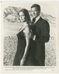 3r0544 SPY WHO LOVED ME 8x10.25 still 1977 c/u of Roger Moore as James Bond & sexy Barbara Bach!
