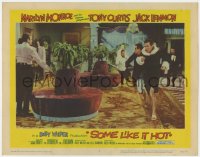 3r1380 SOME LIKE IT HOT LC #2 1959 Tony Curtis & Jack Lemmon in drag running from bad guys!