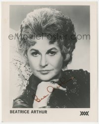 3y0436 BEA ARTHUR signed 8x10 publicity still 1980s great portrait of the Golden Girls & Maude star!