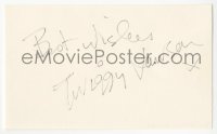 3y0680 TWIGGY signed 3x5 index card 1980s it can be framed & displayed with a repro!