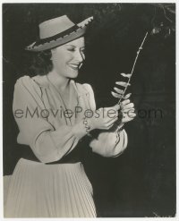 3z0173 GRACIE ALLEN 7.25x9.5 still 1930s she has more leaves than suspects, photo by Henderson!