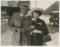 3z0179 GREED 6.75x8.75 still 1925 c/u of Zasu Pitts & husband Gibson Gowland walking on street!
