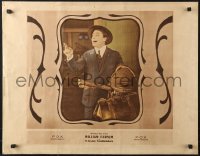 4g0379 JOYOUS TROUBLE-MAKERS 1/2sh 1920 close-up of smiling William Farnum with his luggage, rare!