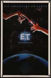 4j0838 E.T. THE EXTRA TERRESTRIAL studio style 1sh 1982 Steven Spielberg classic, John Alvin art!