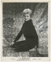 4p0391 KIM NOVAK signed 8.25x10 still 1958 sexy studio portrait when making Bell, Book and Candle!