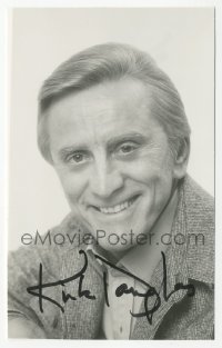 4p0276 KIRK DOUGLAS signed 4x6 photo 1980s smiling head & shoulders portrait of the leading man!