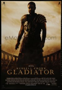 4s0939 GLADIATOR DS 1sh 2000 Ridley Scott, cool image of Russell Crowe in the Coliseum!