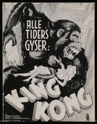 4t0777 KING KONG Danish program R1950s art of Kong holding Fay Wray exposing her breast!