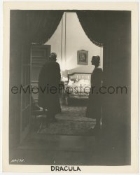 4w1167 DRACULA 8x10 still 1931 cool image of vampire Bela Lugosi approaching Helen Chandler in bed!
