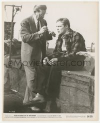 4w1520 ON THE WATERFRONT candid 8.25x10 still 1954 Marlon Brando gets touched up between scenes!
