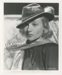 4w1728 TRUE CONFESSION 8.25x10 still 1937 sexy Carole Lombard modeling a fedora of brown velour!