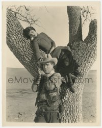 4w1731 TUMBLEWEEDS 8x10.25 still 1925 Barbara Bedford relaxing in tree above cowboy William S. Hart!