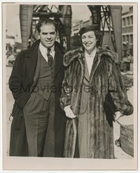 4w1221 FRANK CAPRA deluxe English 8x10 news photo 1936 with his wife arriving at Southampton!