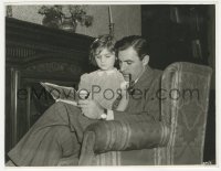 4w1642 SMALL BACK ROOM candid English 7.75x10 still 1949 Davir Farrar reading to his young daughter!