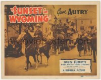 4w0298 SUNSET IN WYOMING TC 1941 Gene Autry & Smiley Burnette on horseback leading parade!
