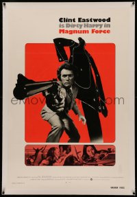 4y0132 MAGNUM FORCE linen int'l 1sh 1973 best image of Clint Eastwood is Dirty Harry pointing his huge gun!
