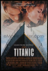 5b1160 TITANIC DS 1sh 1997 Leonardo DiCaprio, Kate Winslet, directed by James Cameron!