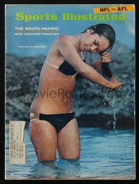 5f1044 SPORTS ILLUSTRATED magazine January 15, 1968 Turia Mau in the 5th swimsuit edition!