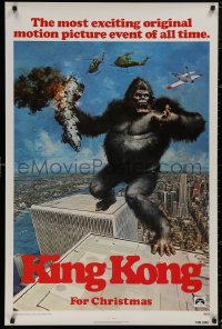 5h0970 KING KONG teaser 1sh 1976 John Berkey art of the BIG Ape standing on the Twin Towers!