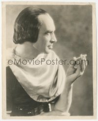 5k0137 CONRAD VEIDT 8x10 still 1933 with jewel encrusted crucifix, when he made The Wandering Jew!