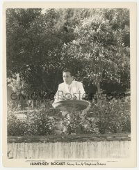 5k0295 HUMPHREY BOGART 8.25x10 still 1940s relaxing outdoors at his Hollywood home!