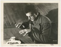 5k0314 INVISIBLE RAY 8x10.25 still 1936 Boris Karloff tries using his powers on his plate of food!