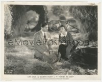 5k0321 IT HAPPENED ONE NIGHT 8x10.25 still 1934 Clark Gable looks quizzically at Claudette Colbert!