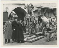 5k0401 MAD LOVE candid 8.25x10 still 1935 Peter Lorre, Ted Healy & crew on the set by camera dolly!