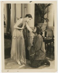 5k0438 MOCKERY 8.25x10.25 still 1927 great c/u of Lon Chaney Sr. kneeling by pretty Barbara Bedford!