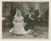 5k0497 QUIET MAN 8.25x10 still 1952 John Wayne & Maureen O'Hara kneeling at wedding, McLaglen, Ford