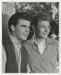 5k0513 RICKY NELSON/DAVID NELSON deluxe 8x10 still 1960s great c/u of the brothers by John Engstead!