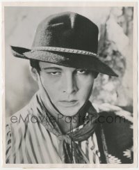 5k0532 RUDOLPH VALENTINO 8.25x10 news photo 1950 showing penetrating glance in 1924's Sainted Devil