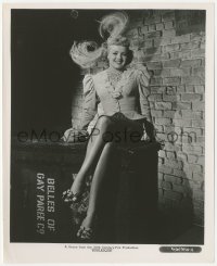 5k0676 WHEN MY BABY SMILES AT ME 8.25x10 still 1948 Betty Grable on crate backstage, Burlesque!