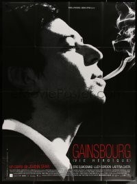 5w1091 GAINSBOURG French 1p 2010 biography of the great French singer, cool smoking close up!